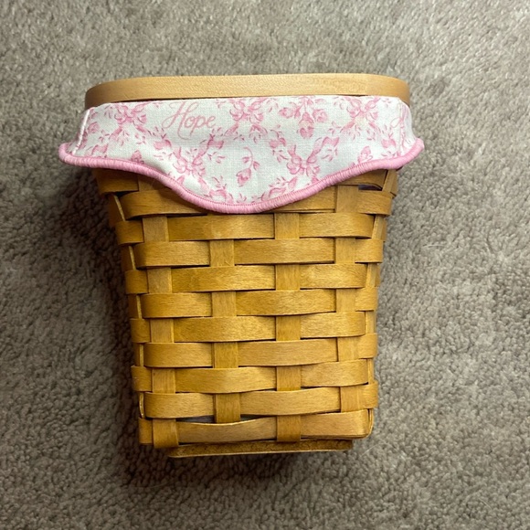 Longaberger Horizon of Hope 2004 Basket, Lid and Liner Included - Picture 2 of 12